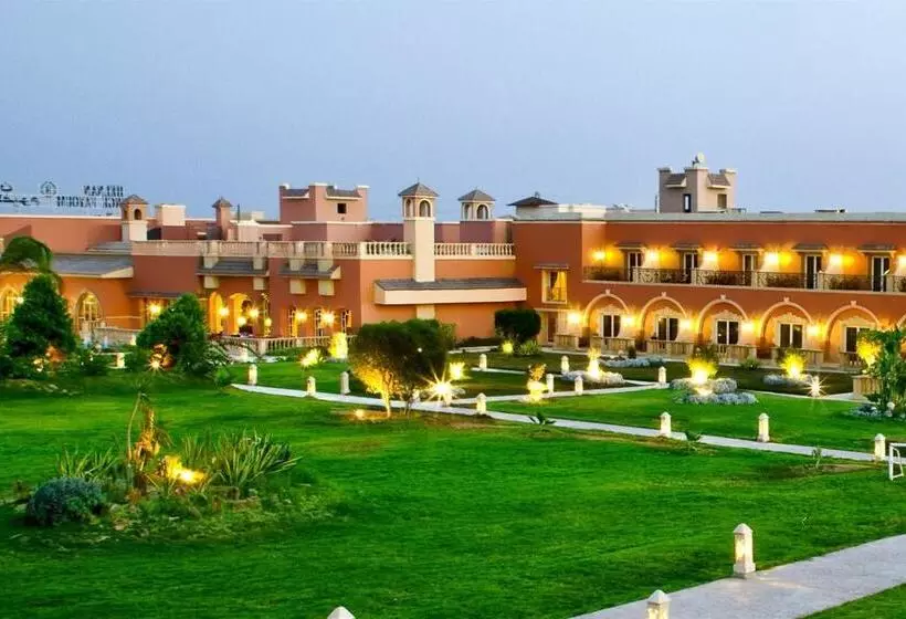استراحتگاه Helnan Auberge Fayoum
