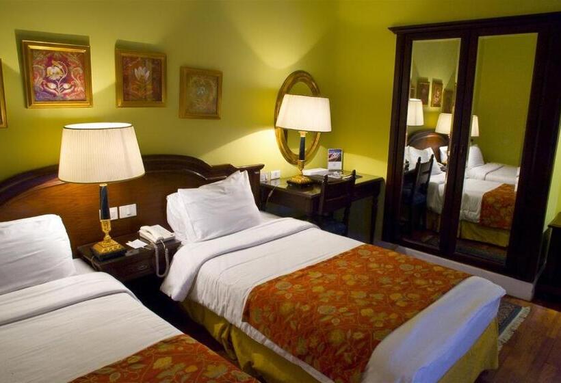 استراحتگاه Helnan Auberge Fayoum