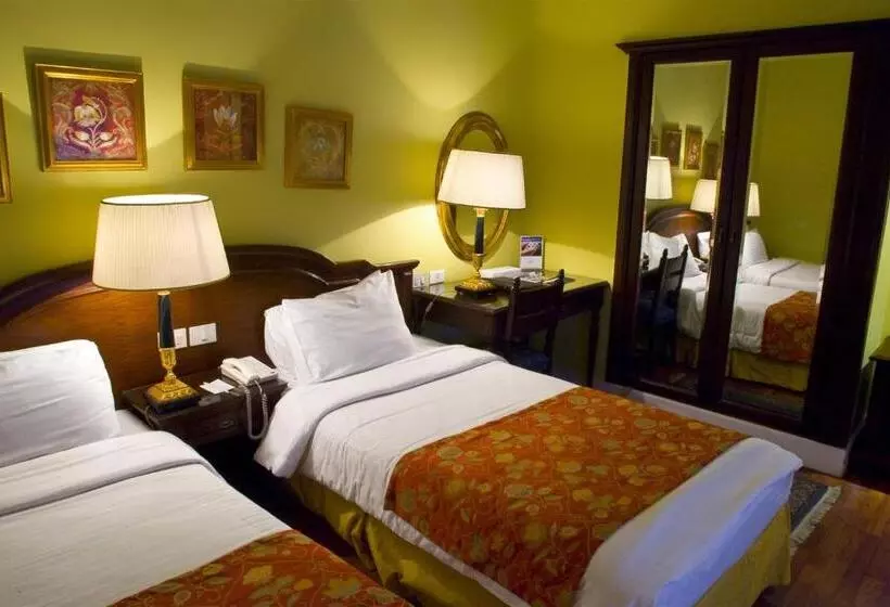 استراحتگاه Helnan Auberge Fayoum
