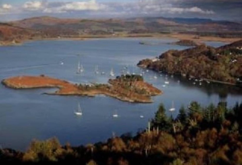 Crinan Canal Cottage No8, Kilmartin