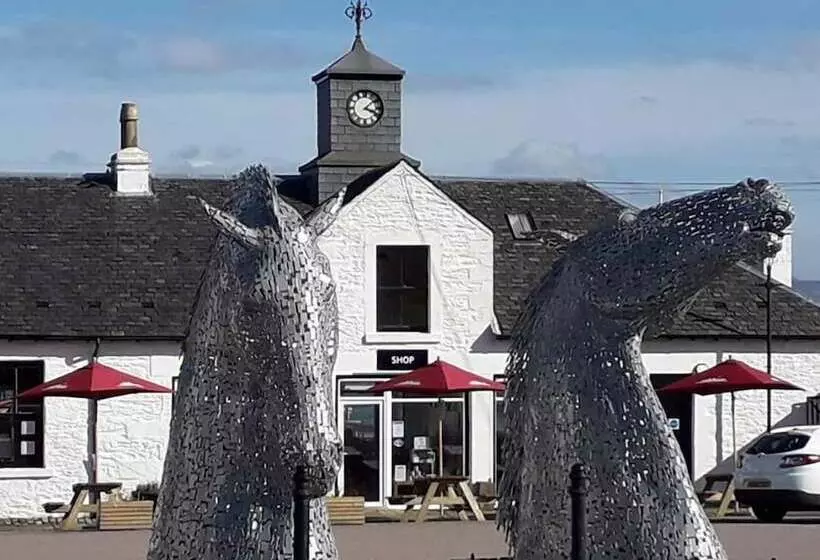 Crinan Canal Cottage No8, Kilmartin