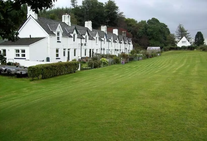 Crinan Canal Cottage No8, Kilmartin
