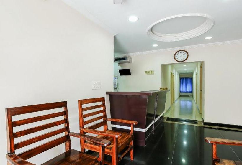 Hotelli Treebo Trip Royal Inn