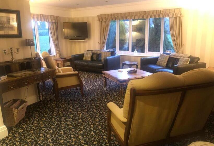 פנסיון Burton Lodge Guest House & Spa