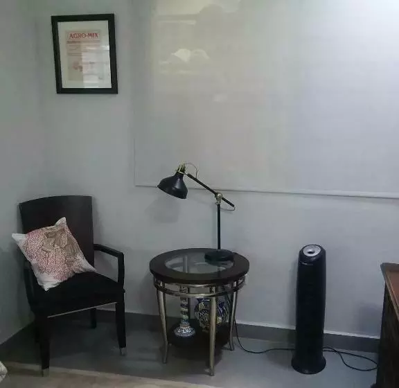 پانسیون Isla Verde By The Beach Guest House