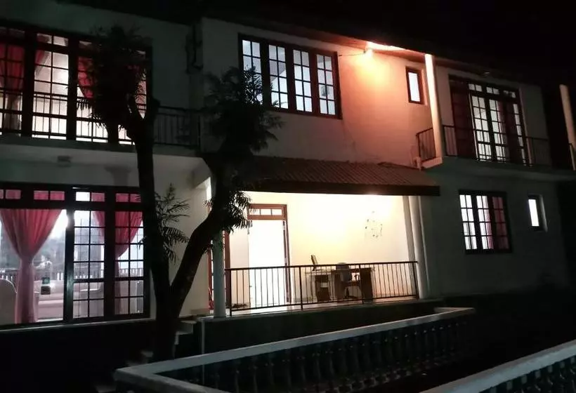 Majatalo The Lotus Blue  Hostel