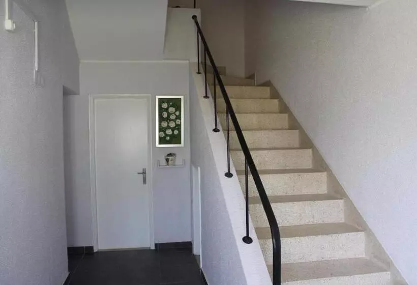 Majatalo Nine Senses