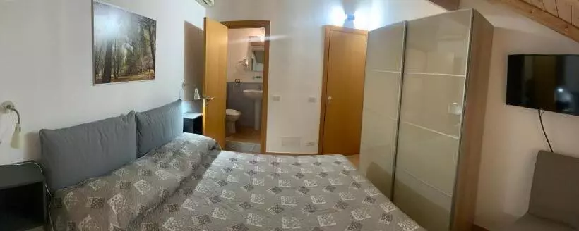 پانسیون Rooms Teatro Greco