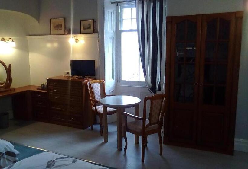 Пансион Tower