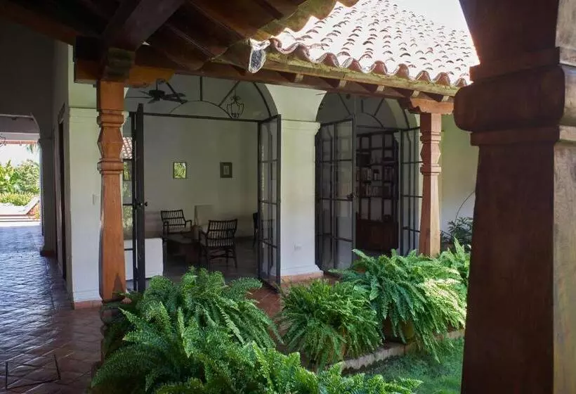 ホテル San Rafael