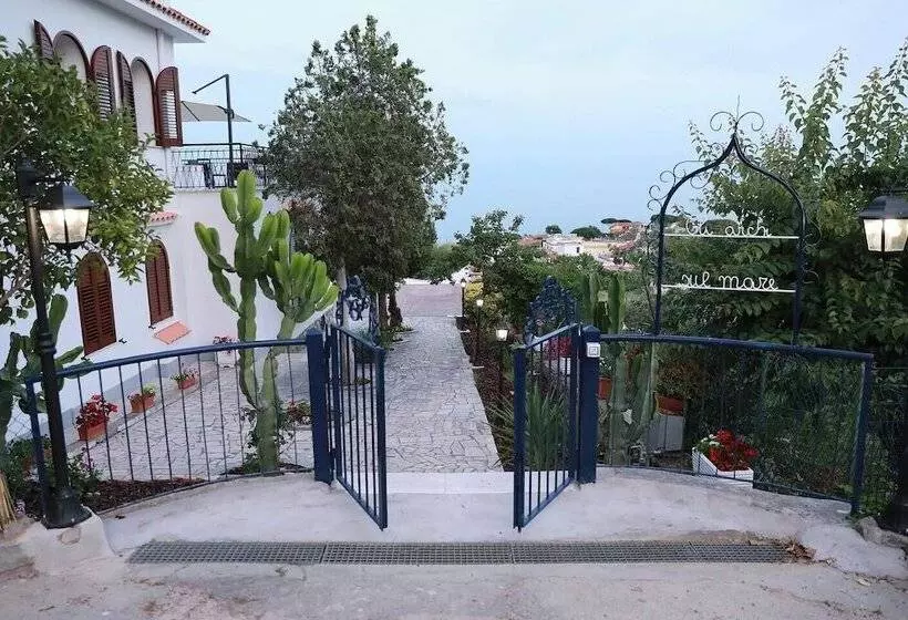 Aamiaismajoitus (B&B) Gli Archi Sul Mare