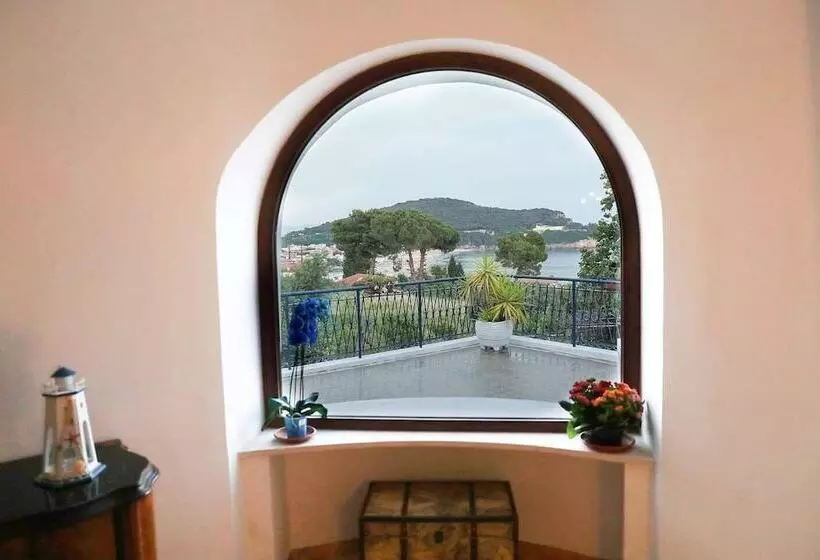 Aamiaismajoitus (B&B) Gli Archi Sul Mare