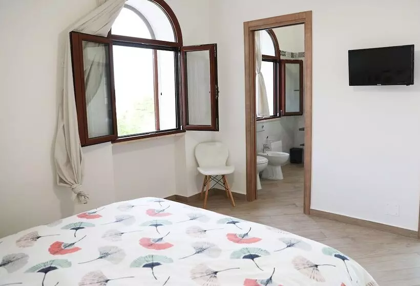 Aamiaismajoitus (B&B) Gli Archi Sul Mare