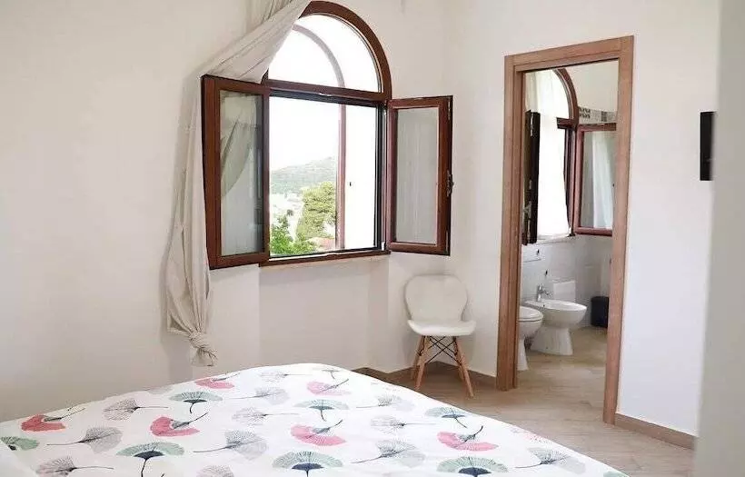 Aamiaismajoitus (B&B) Gli Archi Sul Mare