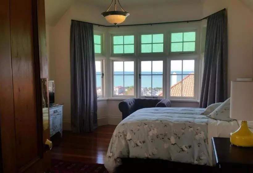 تختخواب و صبحانه The Wansbeck