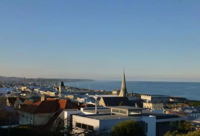 تختخواب و صبحانه The Wansbeck