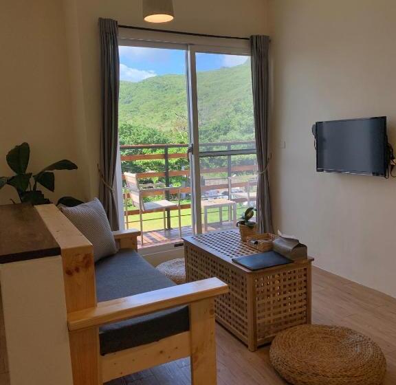 تختخواب و صبحانه W24墾丁民宿墾丁大街一館bnb