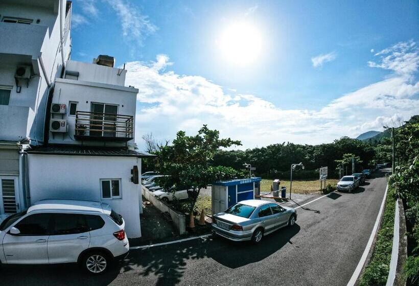 تختخواب و صبحانه W24墾丁民宿墾丁大街一館bnb