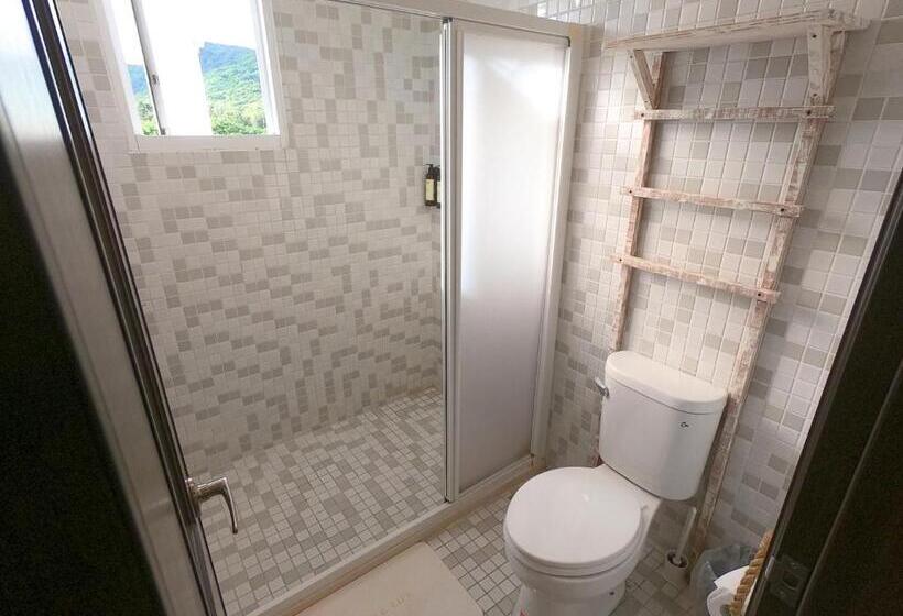 تختخواب و صبحانه W24墾丁民宿墾丁大街一館bnb