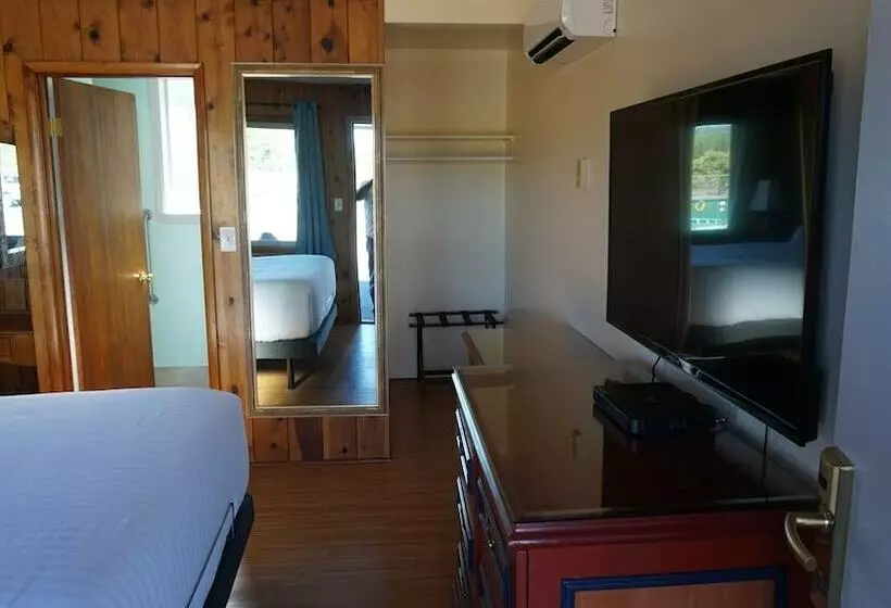 ホテル Melitas Crater Lake