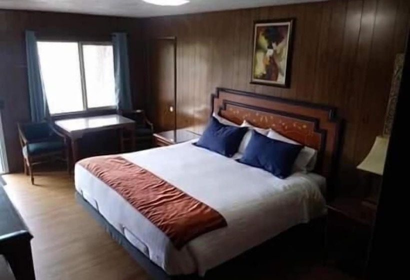 Отель Melitas Crater Lake