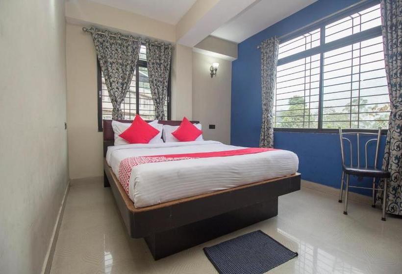 בית מלון כפרי Oyo 27898  Isita International