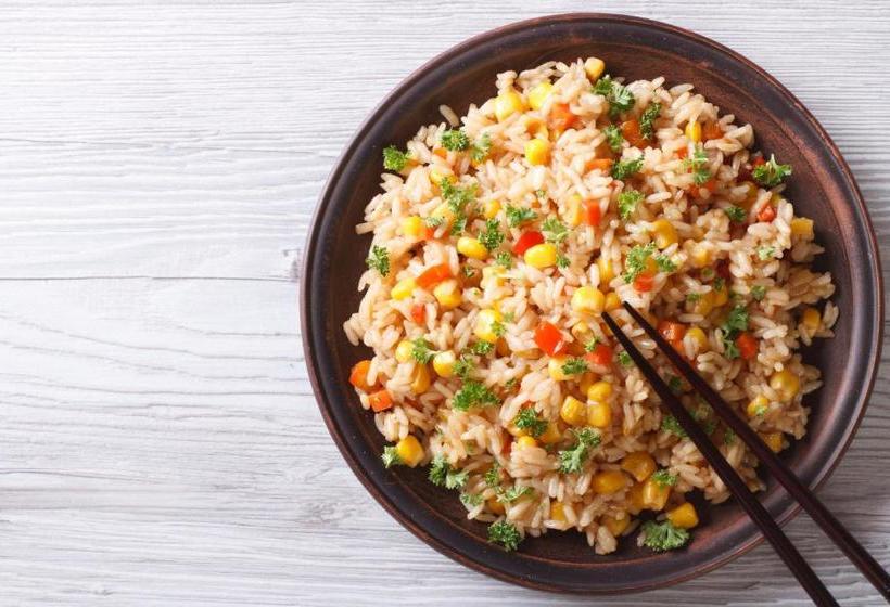 בית מלון כפרי Oyo 27898  Isita International