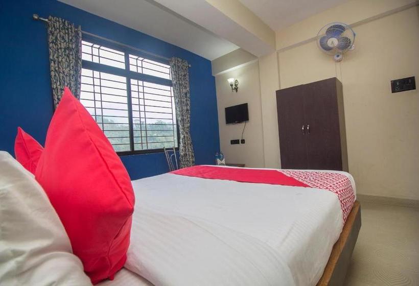 בית מלון כפרי Oyo 27898  Isita International