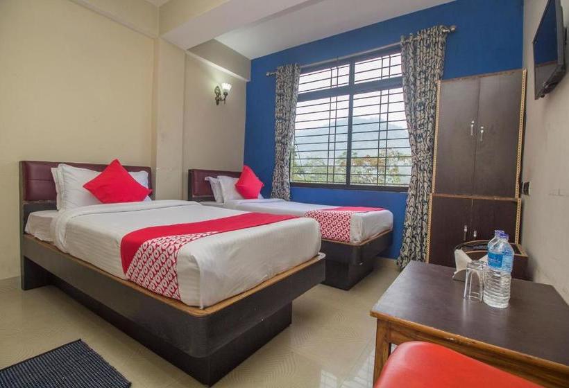 בית מלון כפרי Oyo 27898  Isita International