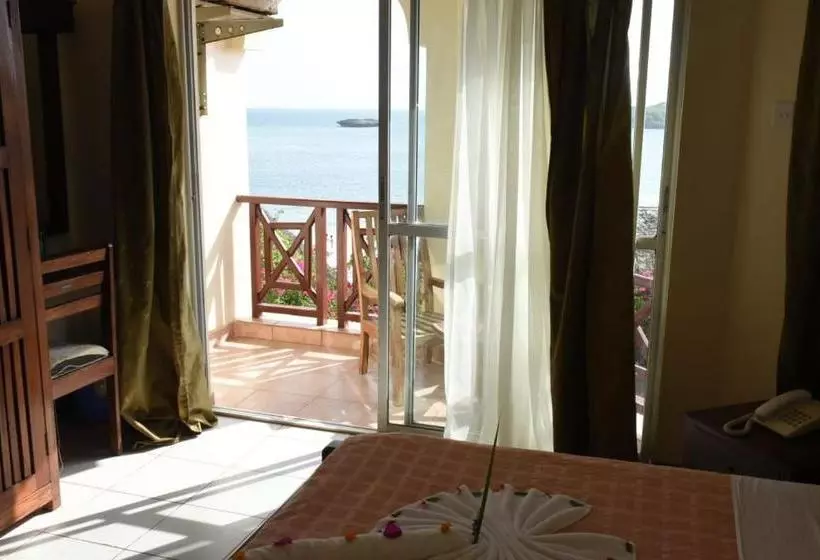 هتل Watamu Adventist Beach Resort