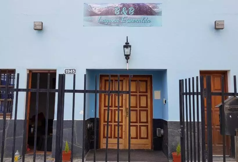 Laguna Esmeralda B&b