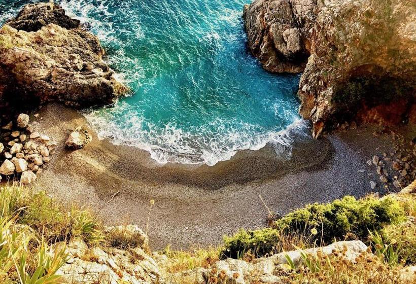 Namaste Hostel & Camping