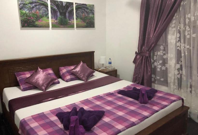 Pension Shenys Beach Villa