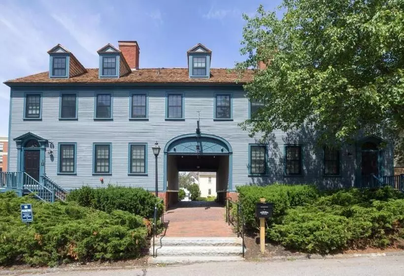 The Inn Downtown   Portsmouth, Nh