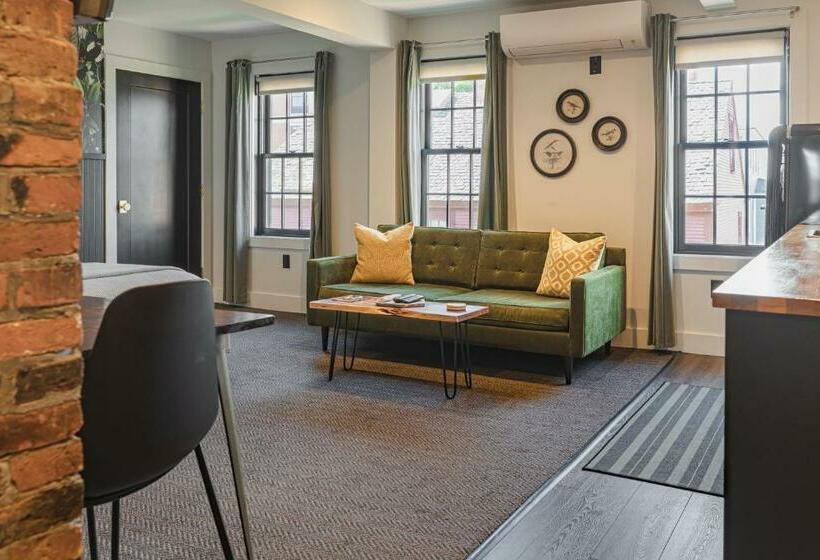 The Inn Downtown Portsmouth, Nh