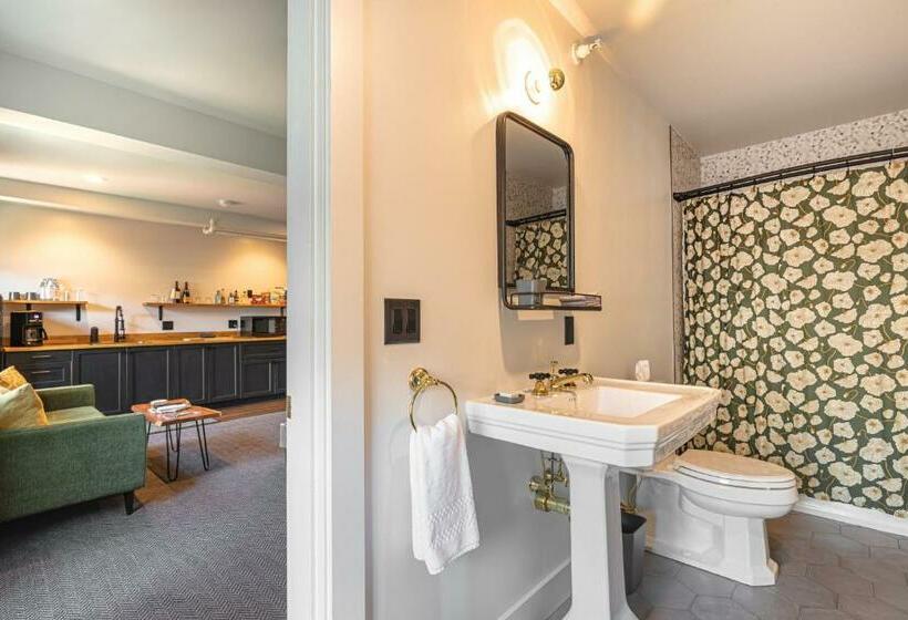 The Inn Downtown Portsmouth, Nh