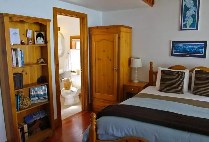 Aamiaismajoitus (B&B) Lost Whale Inn