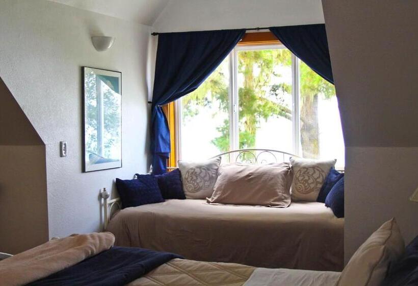 مبيت وإفطار Lost Whale Inn