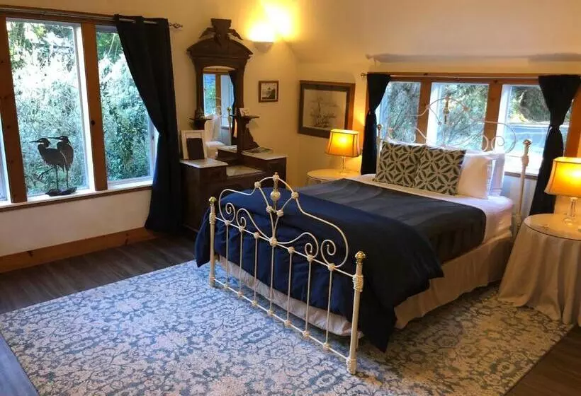 Aamiaismajoitus (B&B) Lost Whale Inn