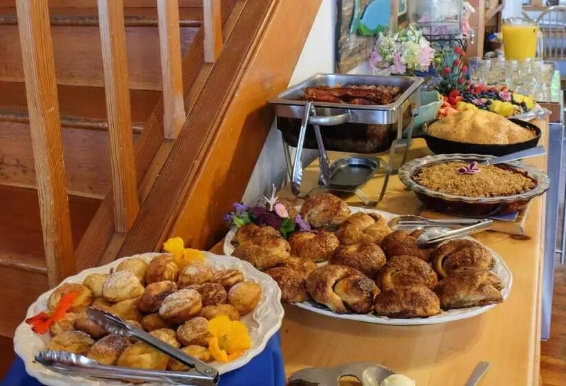 Aamiaismajoitus (B&B) Lost Whale Inn