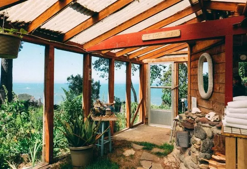 Aamiaismajoitus (B&B) Lost Whale Inn