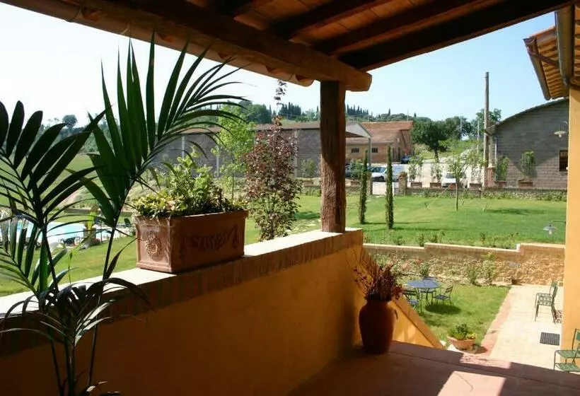 ホテル Agriturismo Caliano