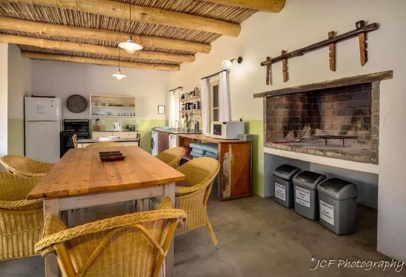 ホテル Matjiesvlei Cottages