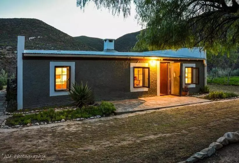 ホテル Matjiesvlei Cottages
