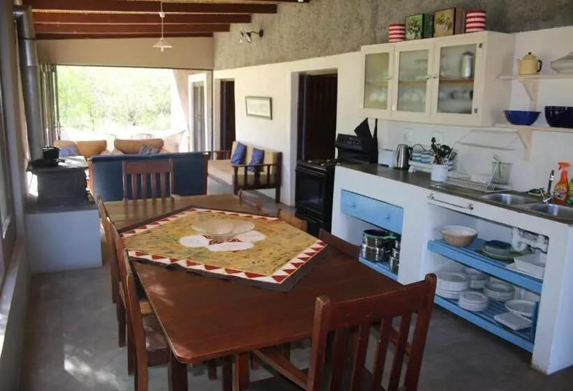 ホテル Matjiesvlei Cottages