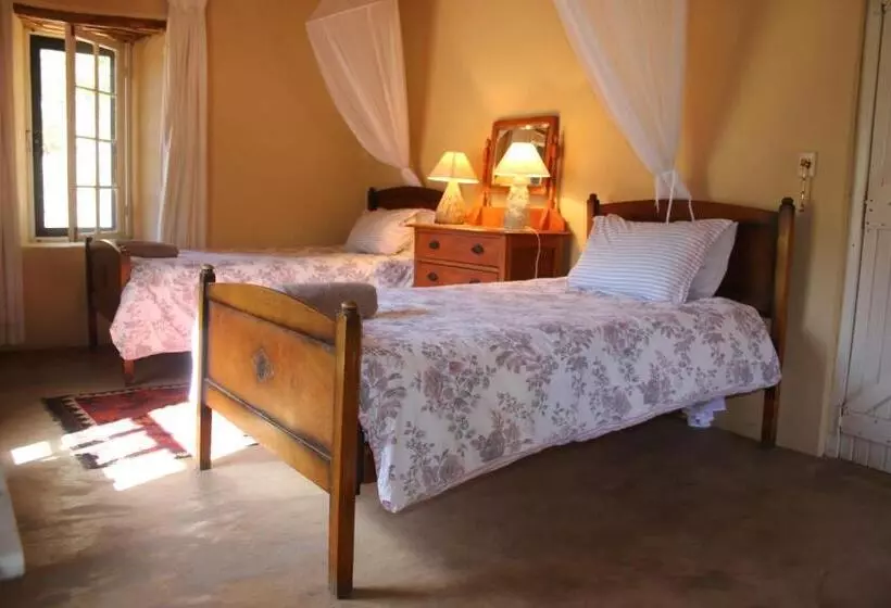 ホテル Matjiesvlei Cottages