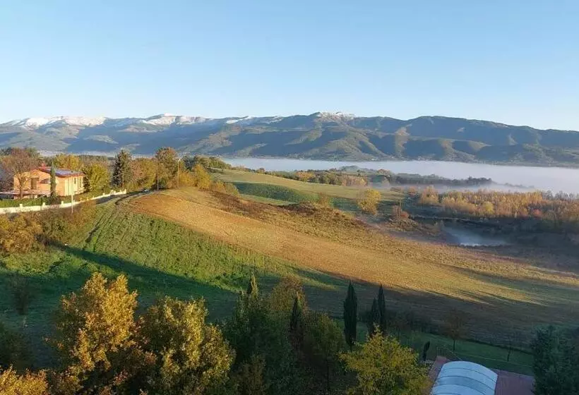 هتل Tenuta I Lecci