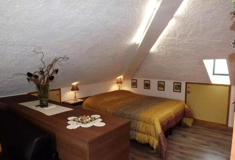 هتل Tenuta I Lecci