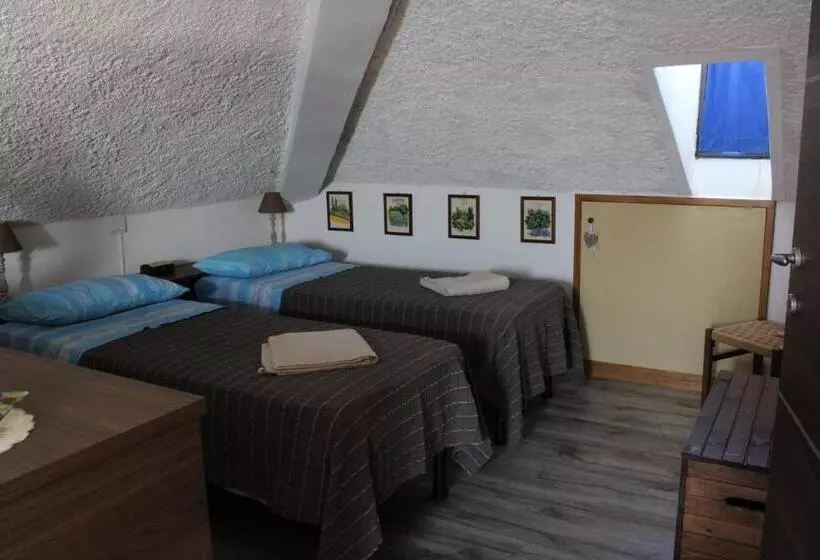 هتل Tenuta I Lecci