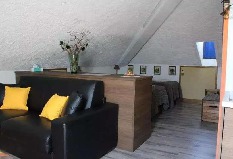 هتل Tenuta I Lecci